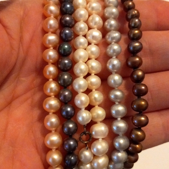 Set of 6 fresh water pearl necklaces. Multiple colors. - Picture 2 of 6